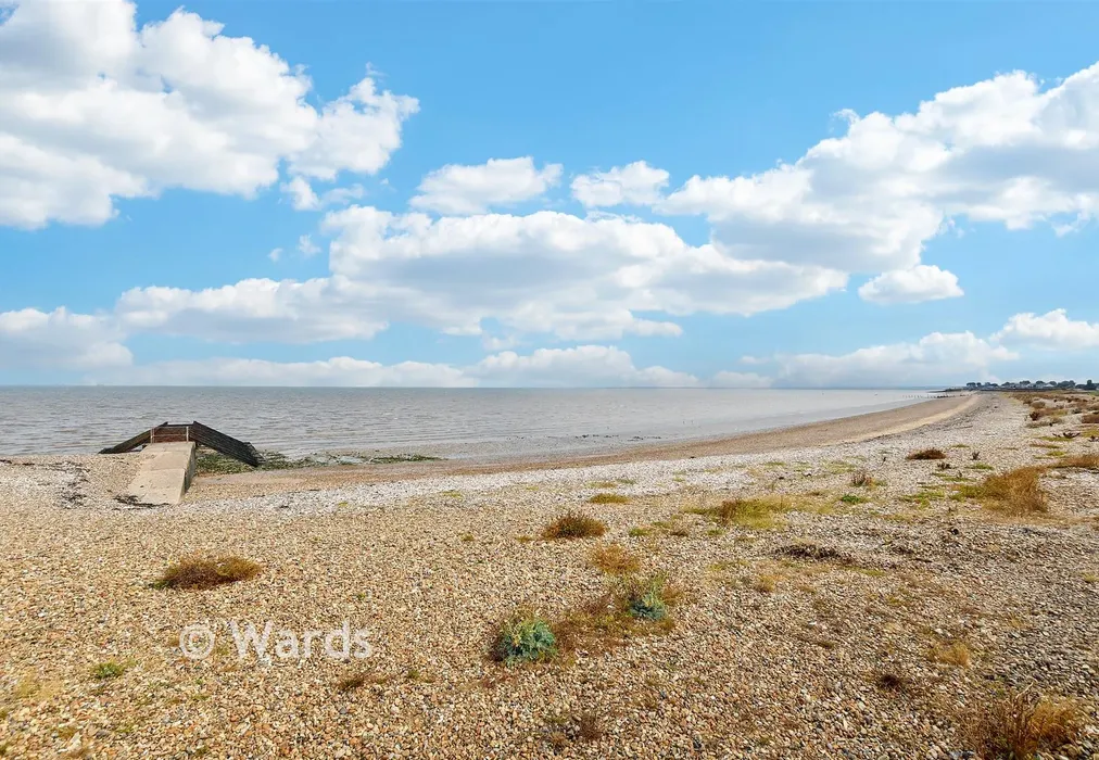 Warden Bay Beach - Seasalter Close, Warden, Kent - Wards of Kent