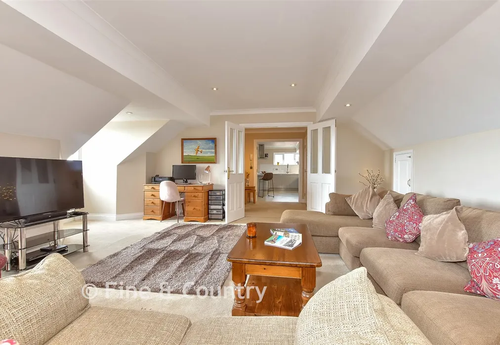 Lounge - Hillside Street, Hythe, Kent - Wards of Kent