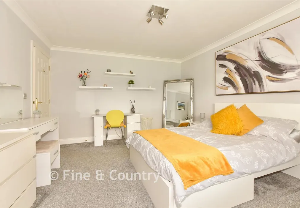 Bedroom 3 - Hillside Street, Hythe, Kent - Wards of Kent