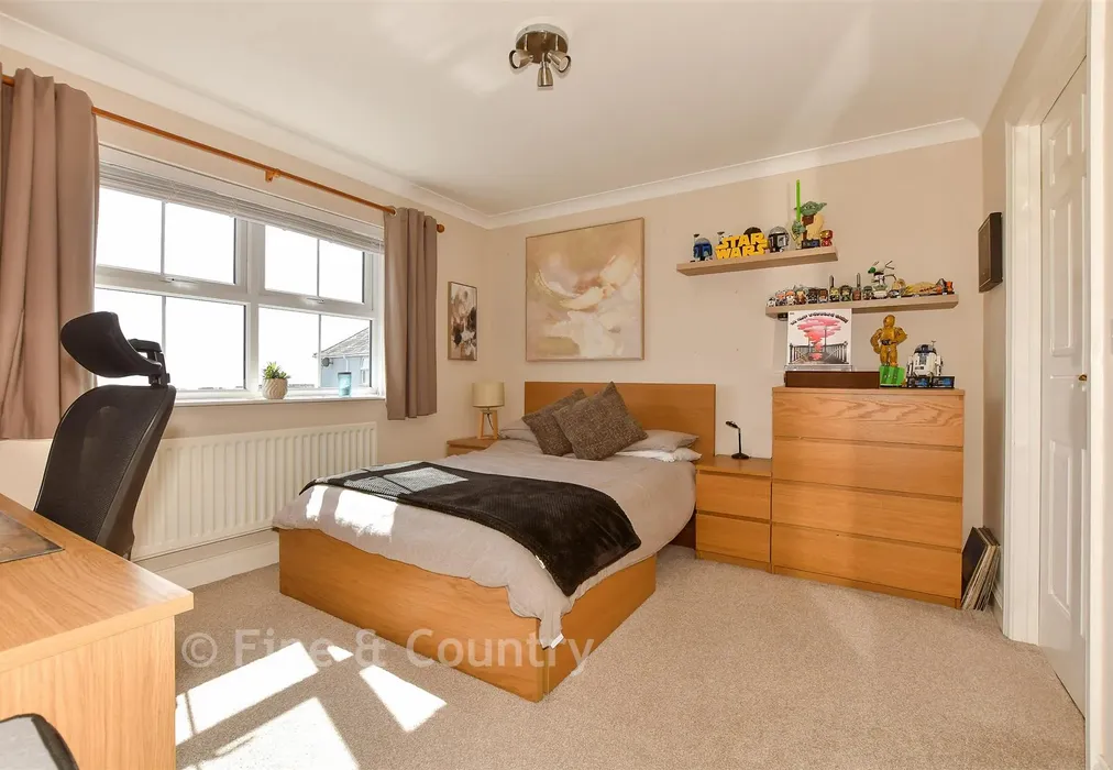 Bedroom 2 - Hillside Street, Hythe, Kent - Wards of Kent