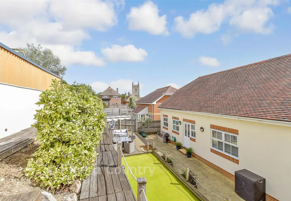 Rear Garden - Hillside Street, Hythe, Kent - Wards of Kent