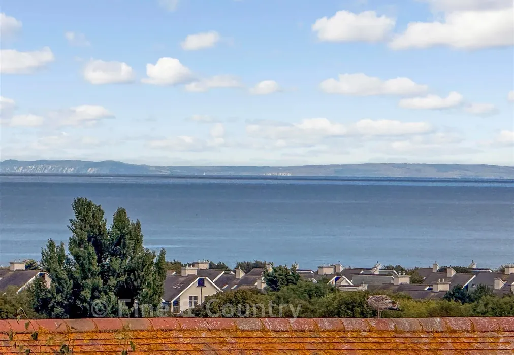 Views To Front - Hillside Street, Hythe, Kent - Wards of Kent