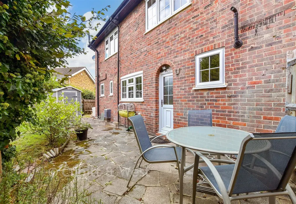 Patio / Decking - The Hoppety, Tadworth, Surrey - Wards of Kent