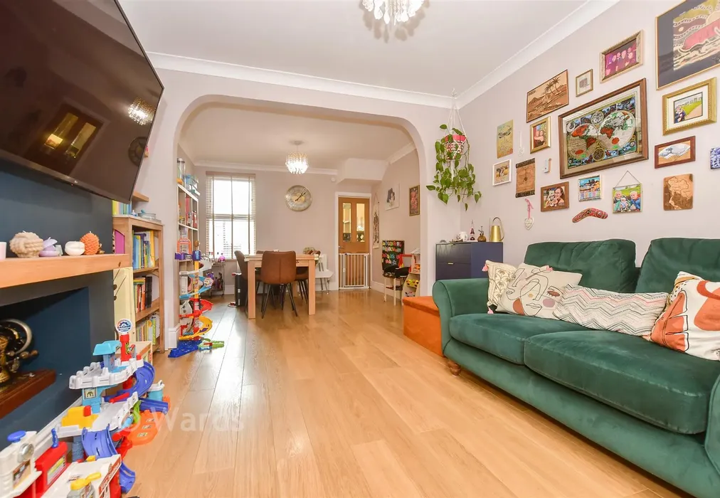 Lounge - Monins Road, Dover, Kent - Wards of Kent