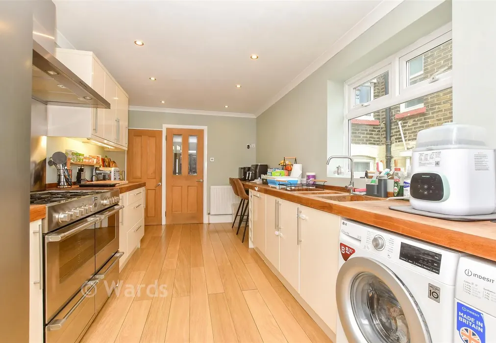 Kitchen/ Breakfast Area - Monins Road, Dover, Kent - Wards of Kent