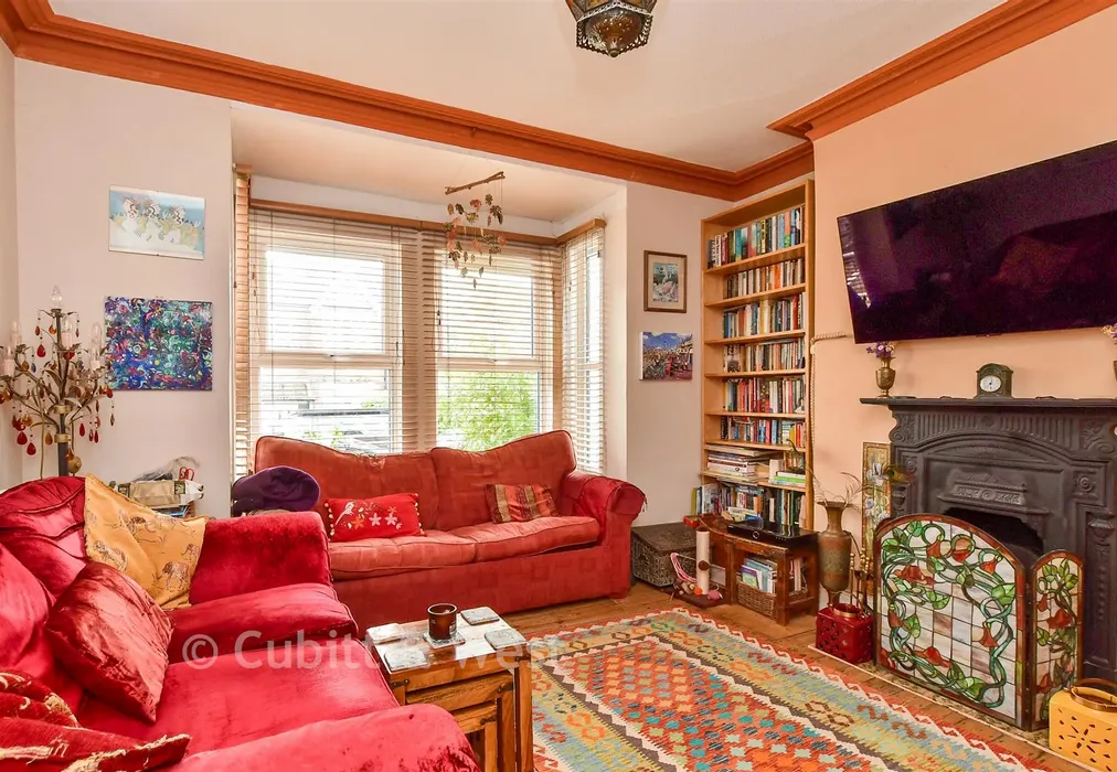Lounge - Bates Road, Brighton, East Sussex - Wards of Kent