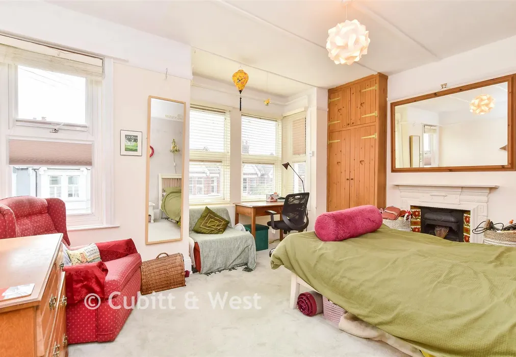 Bedroom 2 - Bates Road, Brighton, East Sussex - Wards of Kent