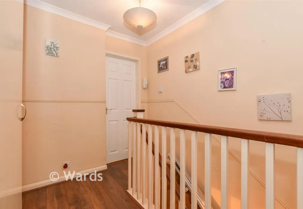 Landing - Osborne Road, Willesborough, Ashford, Kent - Wards of Kent