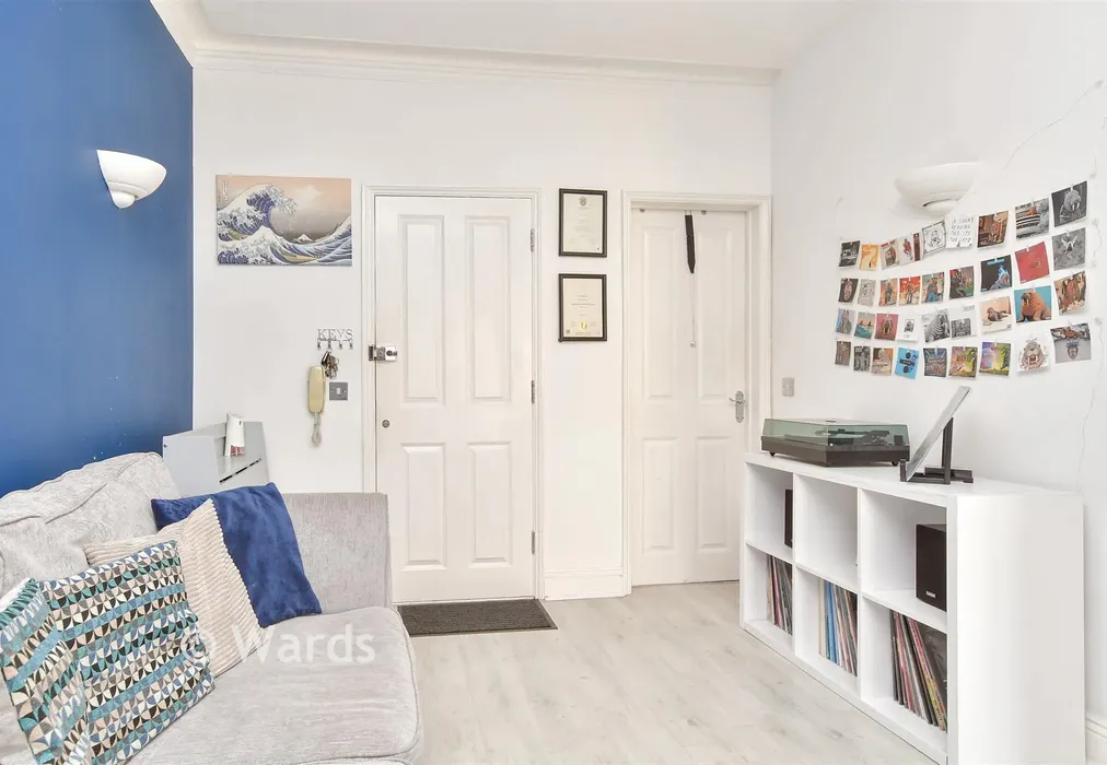 Kitchen/ Living Area - London Road, Strood, Rochester, Kent - Wards of Kent