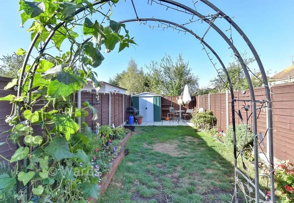 Rear Garden - Carlton Avenue, Sheerness, Kent - Wards of Kent