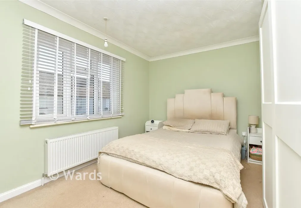 Bedroom 1 - Carlton Avenue, Sheerness, Kent - Wards of Kent