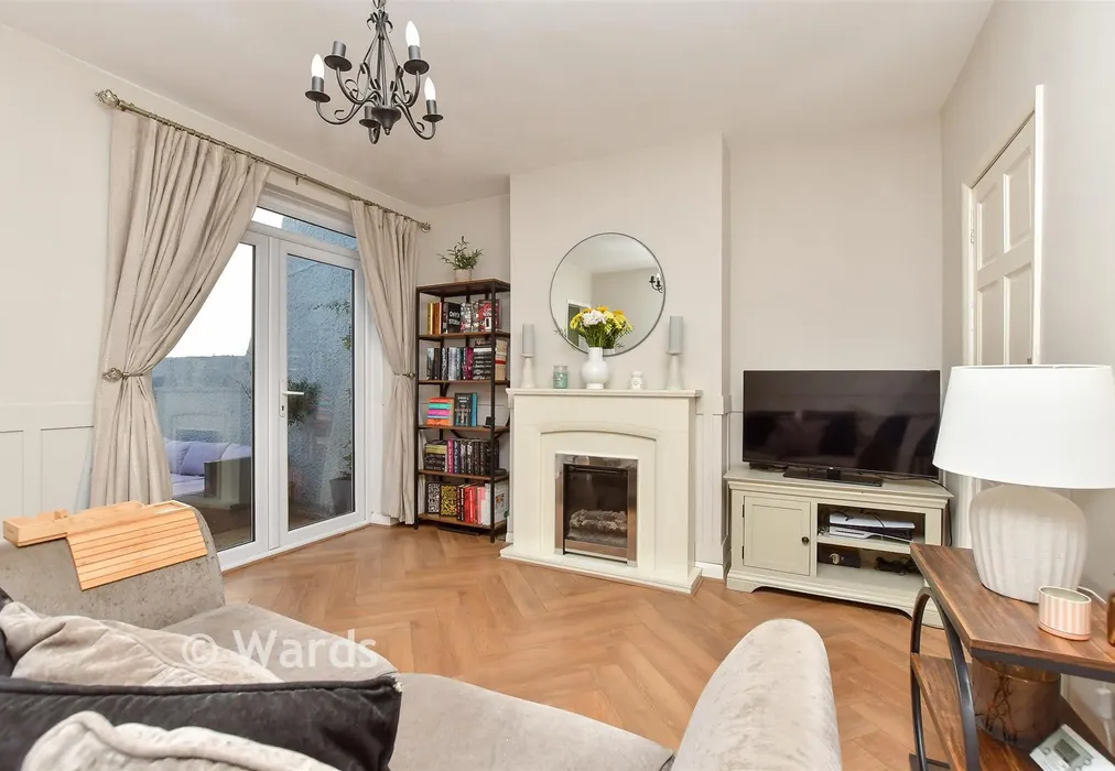 Lounge - Carlton Avenue, Sheerness, Kent - Wards of Kent