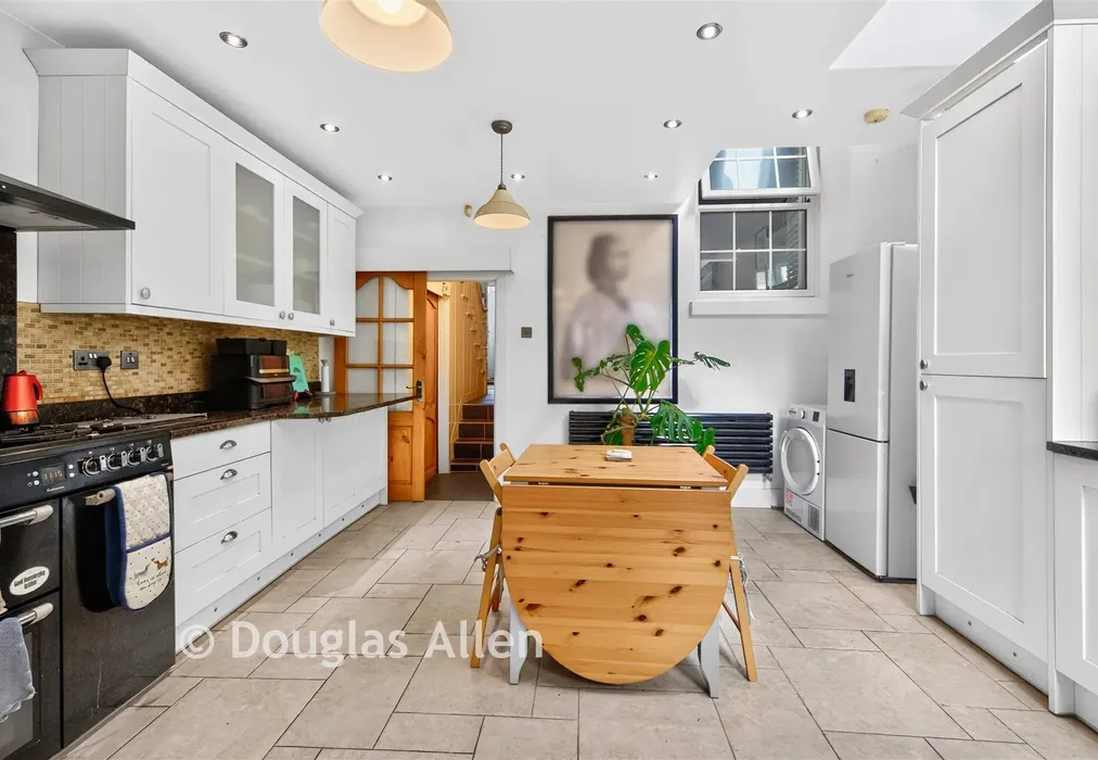 Kitchen - Glenthorne Road, Walthamstow - Wards of Kent