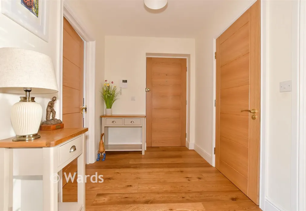 Entrance Hall - Hunters Forstal Road, Herne Bay, Kent - Wards of Kent