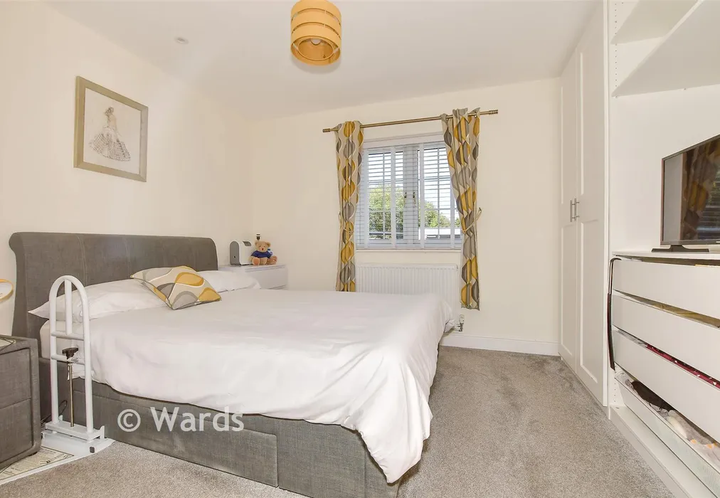 Bedroom 1 - Hunters Forstal Road, Herne Bay, Kent - Wards of Kent