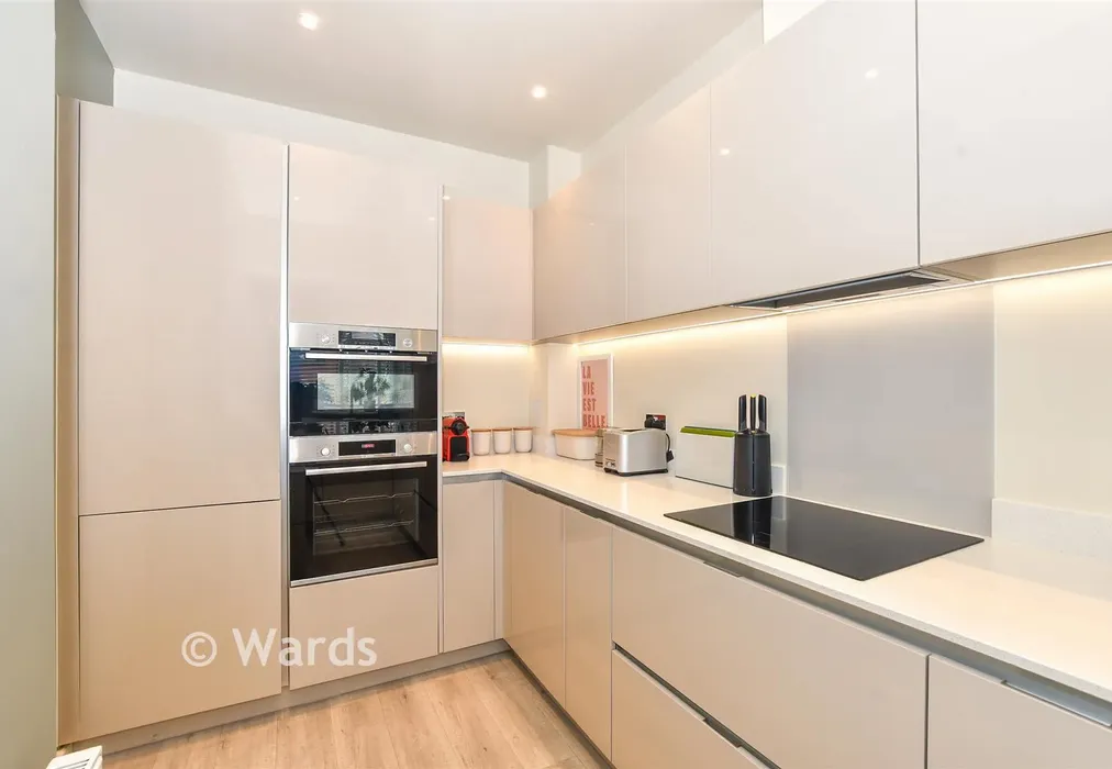 Kitchen - Woodland Rise, Chilmington Green, Kent - Wards of Kent