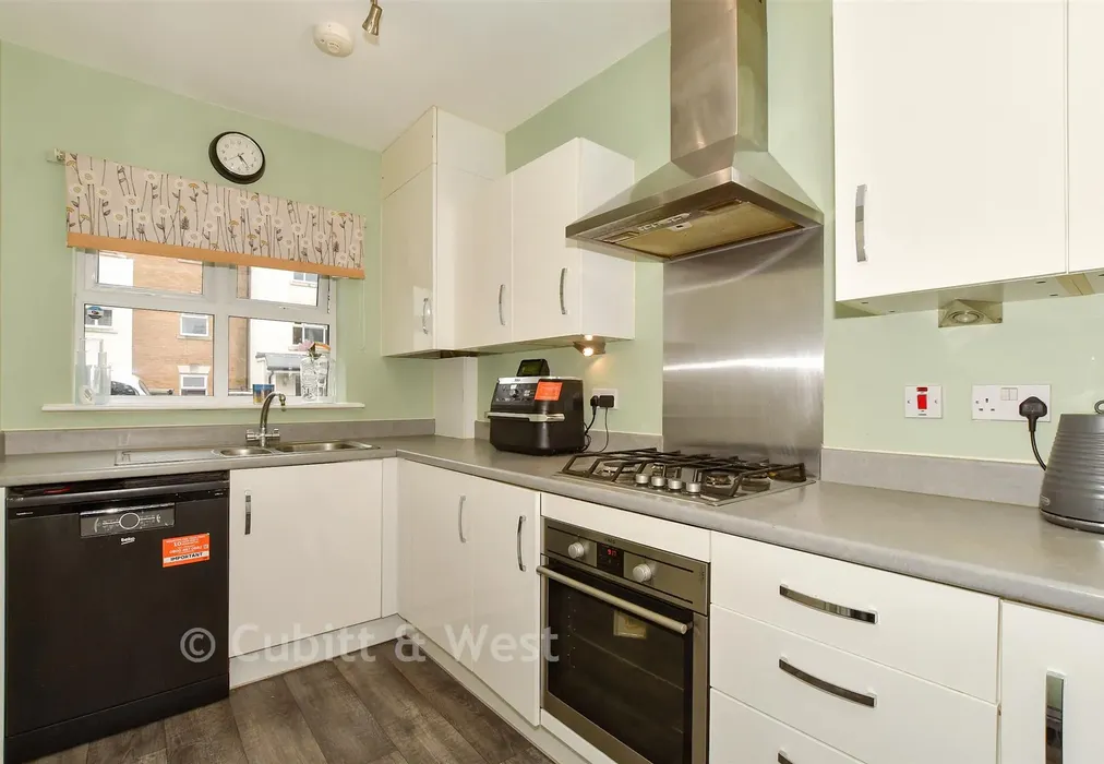 Kitchen - Olive Close, Horsham, West Sussex - Wards of Kent