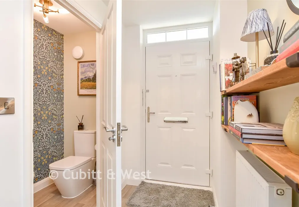 Cloakroom - Fig Tree Lane, Walberton, Arundel, West Sussex - Wards of Kent