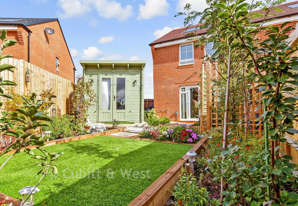Rear Garden - Fig Tree Lane, Walberton, Arundel, West Sussex - Wards of Kent