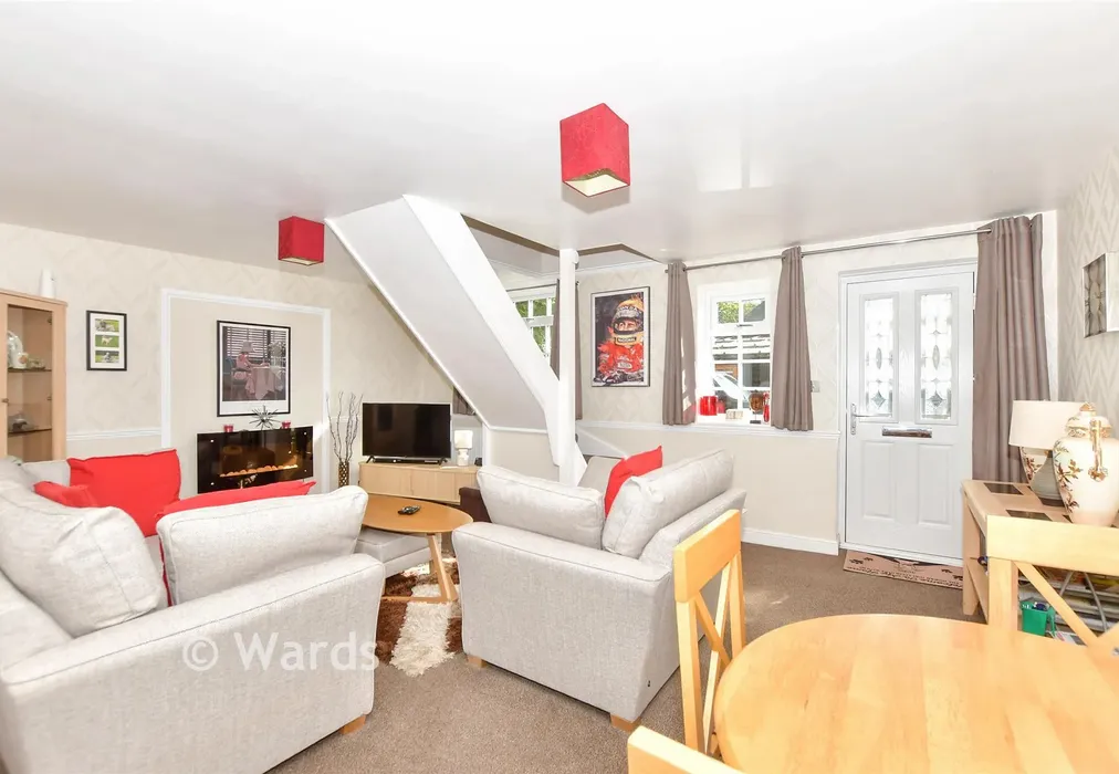 Lounge - Dilnot Lane, Acol, Kent - Wards of Kent