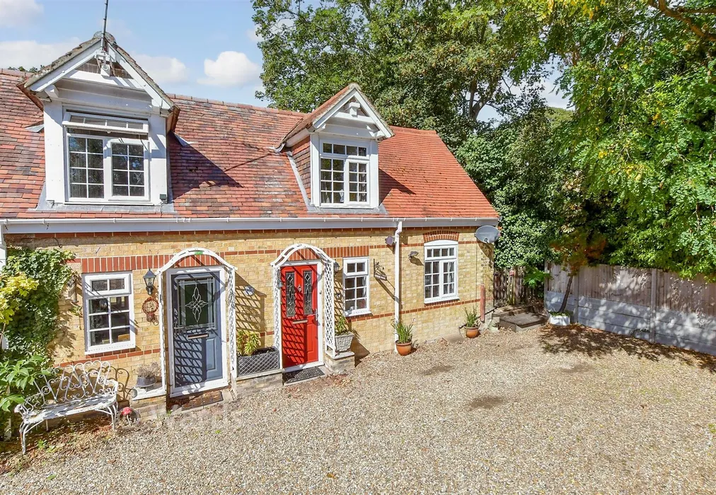 External (Web) - Dilnot Lane, Acol, Kent - Wards of Kent