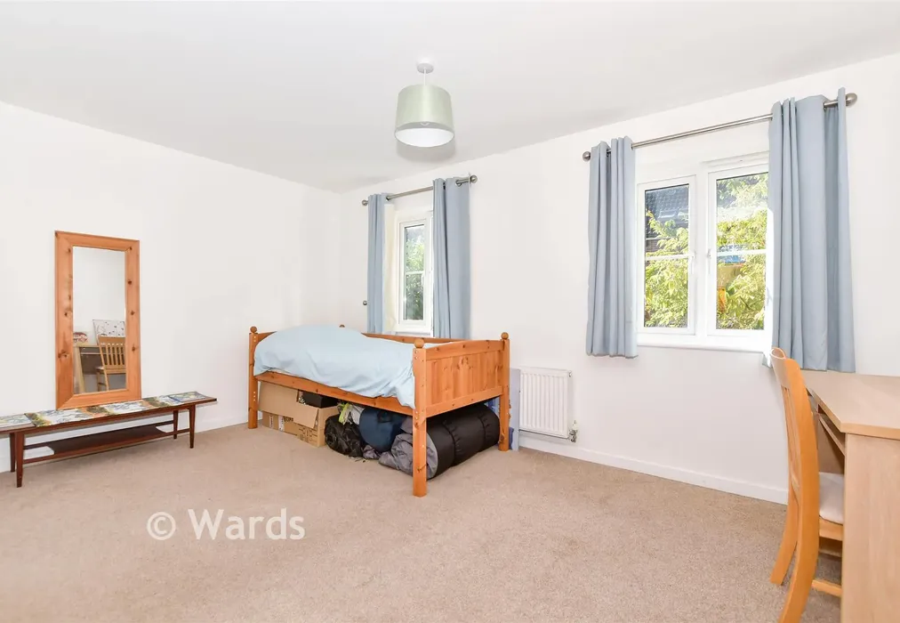 Bedroom 2 - The Farrows, Maidstone, Kent - Wards of Kent