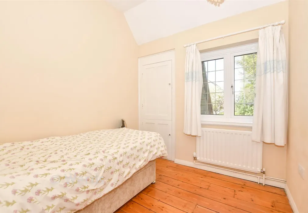 Bedroom 4 - Loose Road, Loose, Maidstone, Kent - Wards of Kent