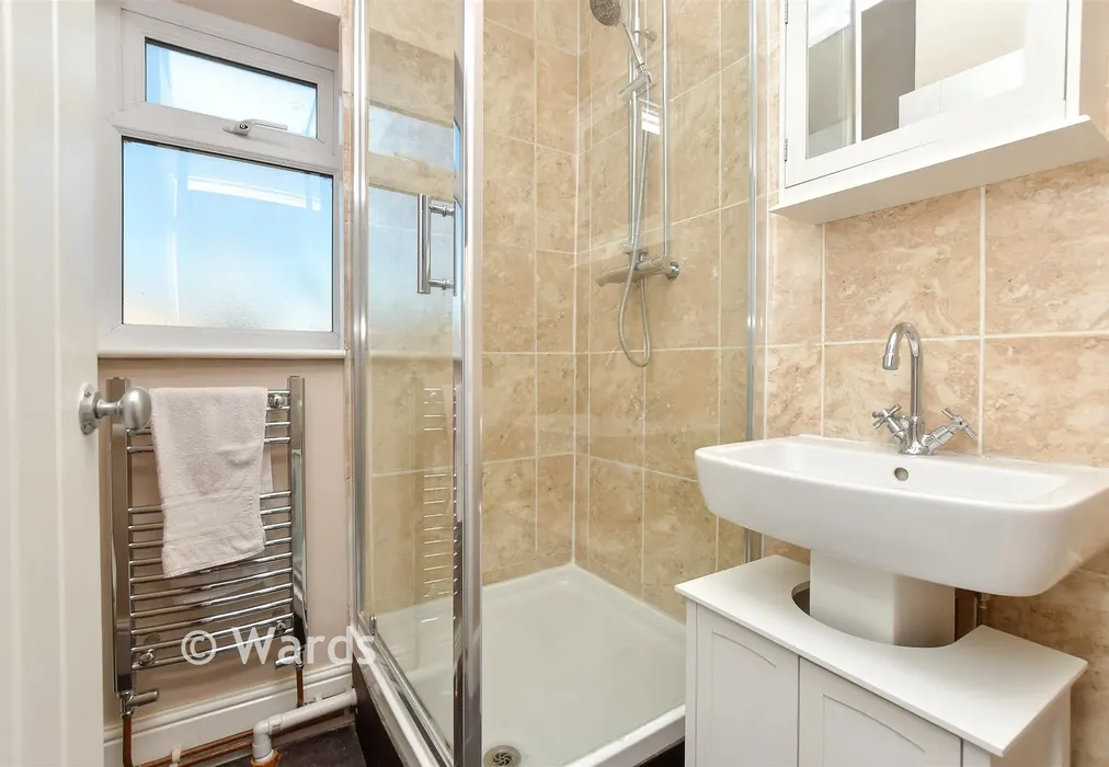 Shower Room - Tonge Road, Sittingbourne, Kent - Wards of Kent