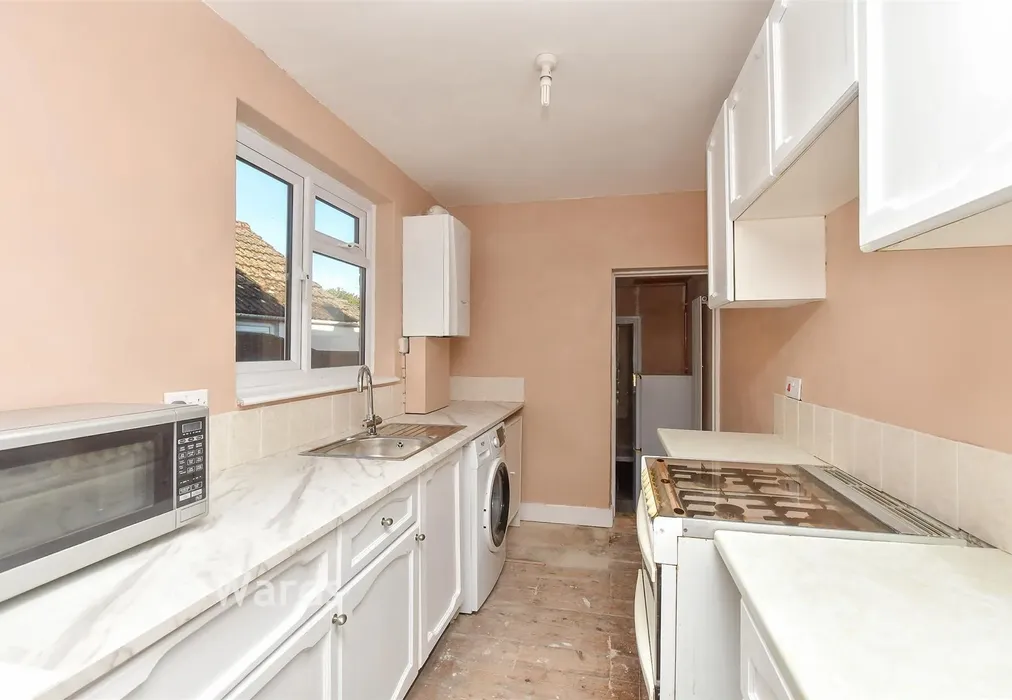 Kitchen - Tonge Road, Sittingbourne, Kent - Wards of Kent