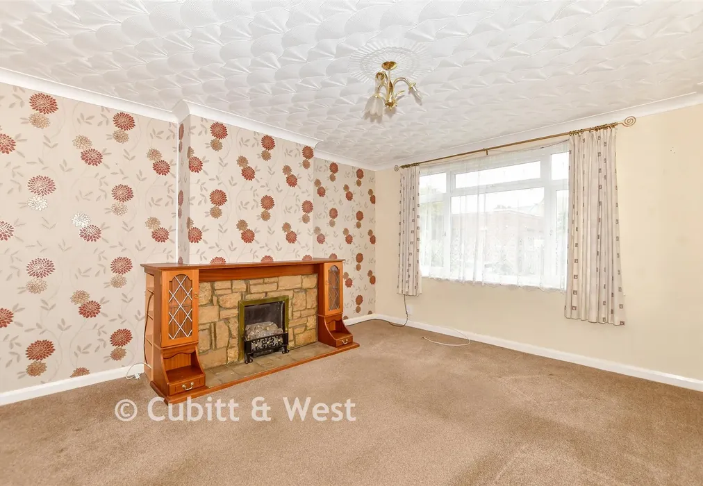 Lounge/Dining Room - Meyrick Road, Havant, Hampshire - Wards of Kent