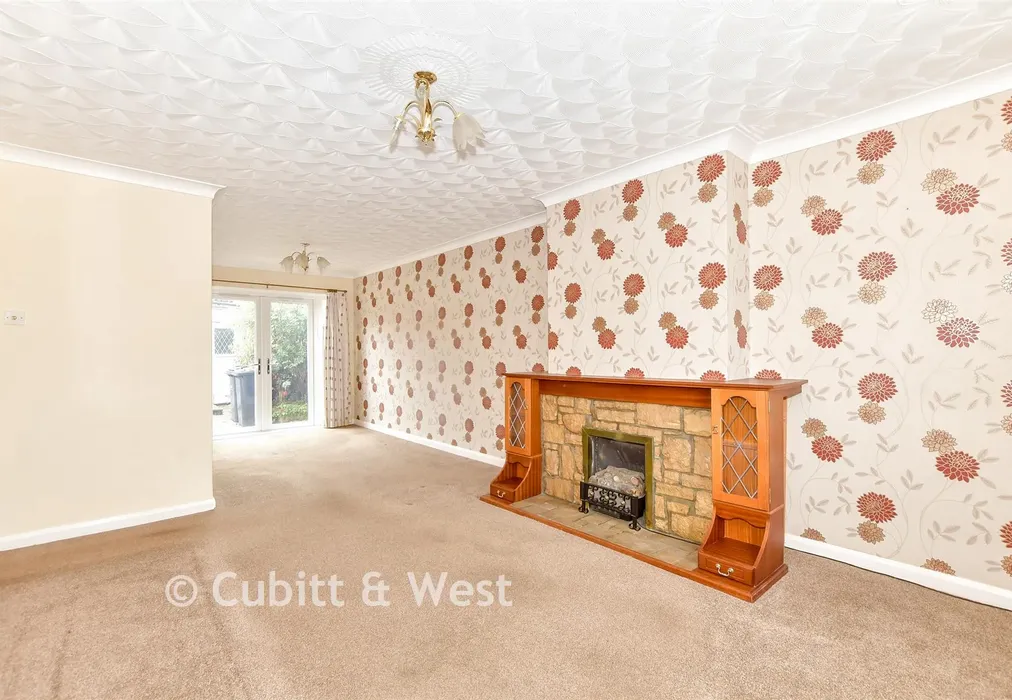 Lounge/Dining Room - Meyrick Road, Havant, Hampshire - Wards of Kent