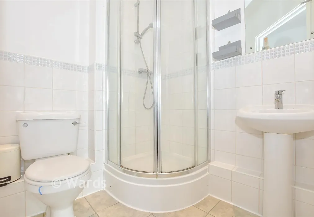 En-Suite Shower Room - Kingfisher Meadow, Maidstone, Kent - Wards of Kent