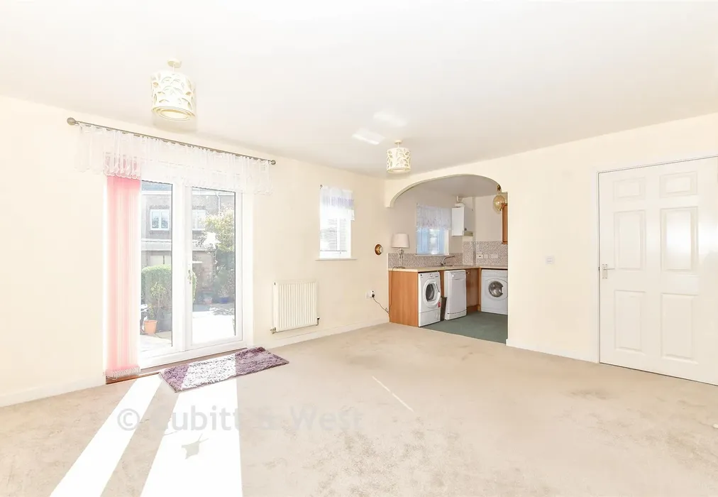 Lounge - Hollist Chase, Littlehampton, West Sussex - Wards of Kent