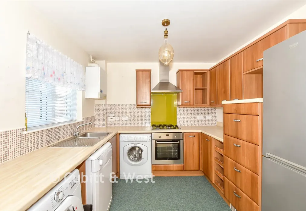 Kitchen - Hollist Chase, Littlehampton, West Sussex - Wards of Kent