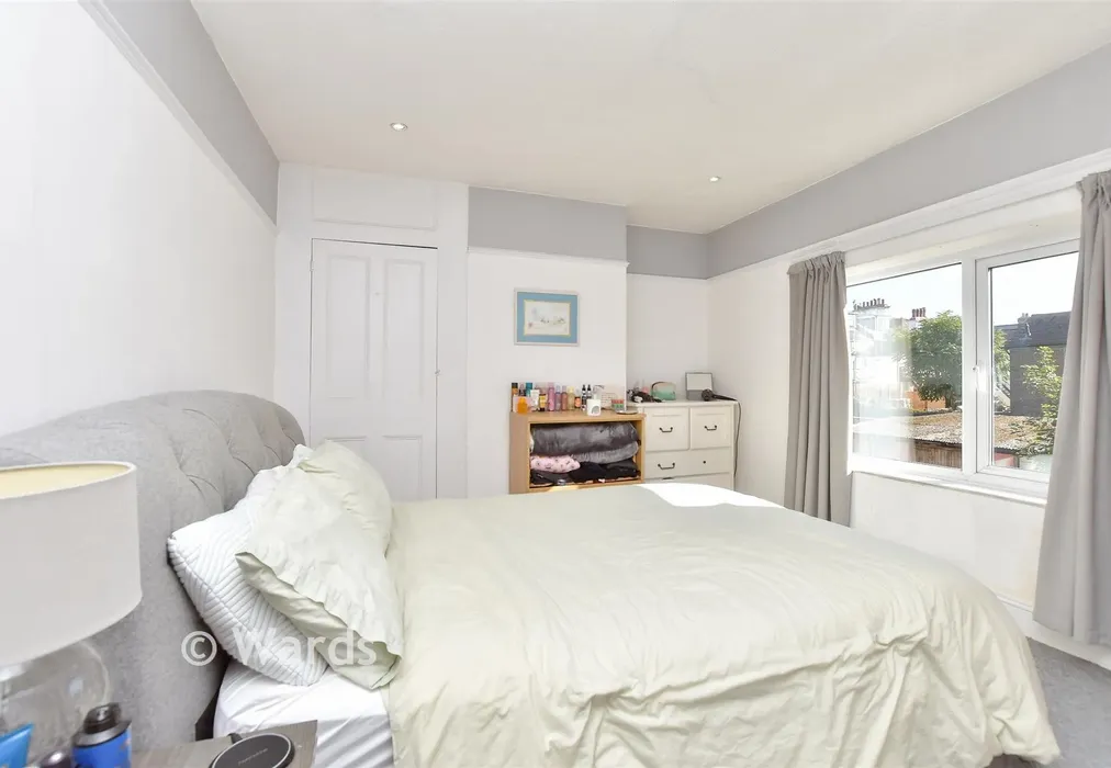 Bedroom 1 - Alexandra Road, Sheerness, Kent - Wards of Kent