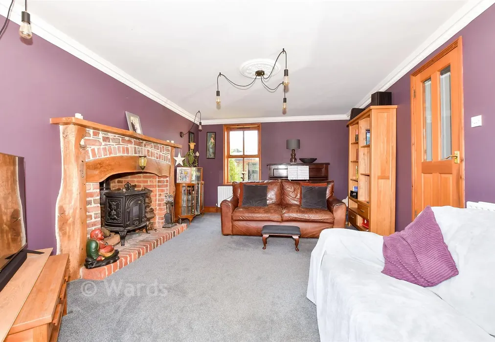 Lounge - Lees Road, Yalding, Kent - Wards of Kent