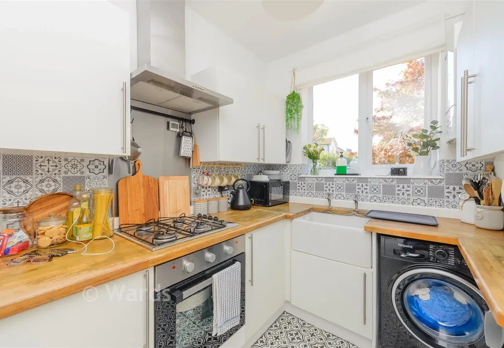 Kitchen - Camdale Road, London - Wards of Kent