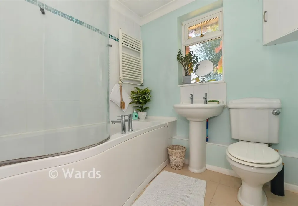 Bathroom - Laurel Grove, Kingswood, Maidstone, Kent - Wards of Kent