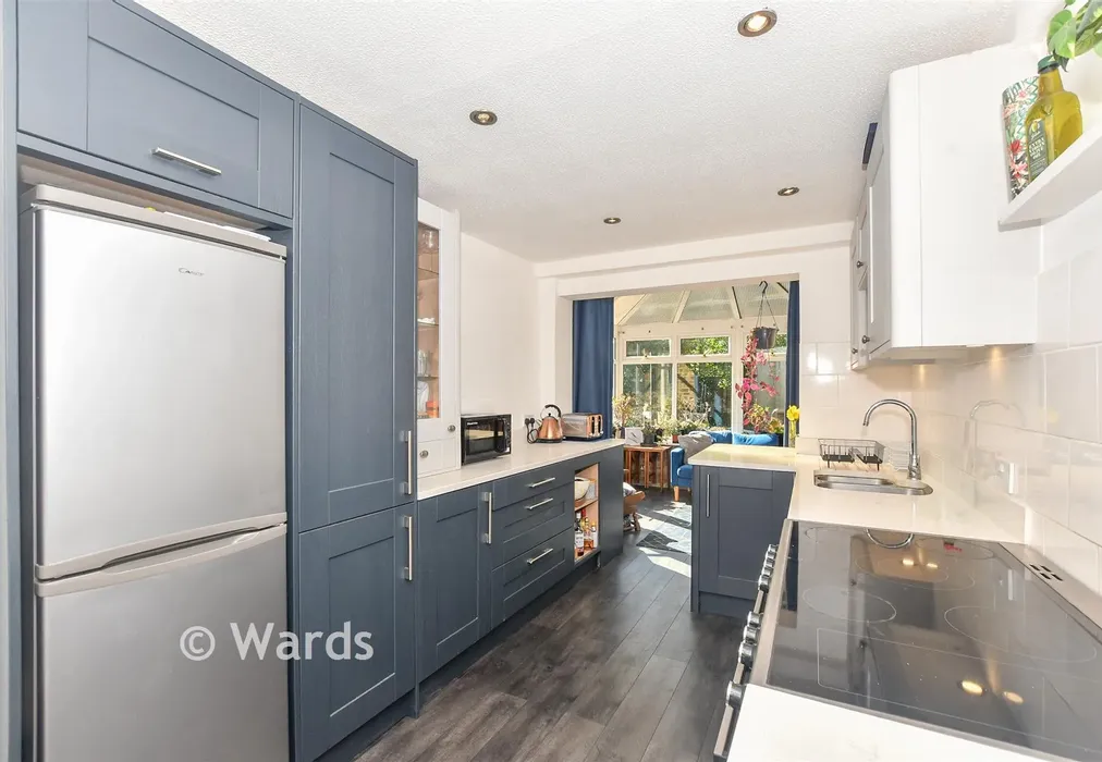 Kitchen - Laurel Grove, Kingswood, Maidstone, Kent - Wards of Kent