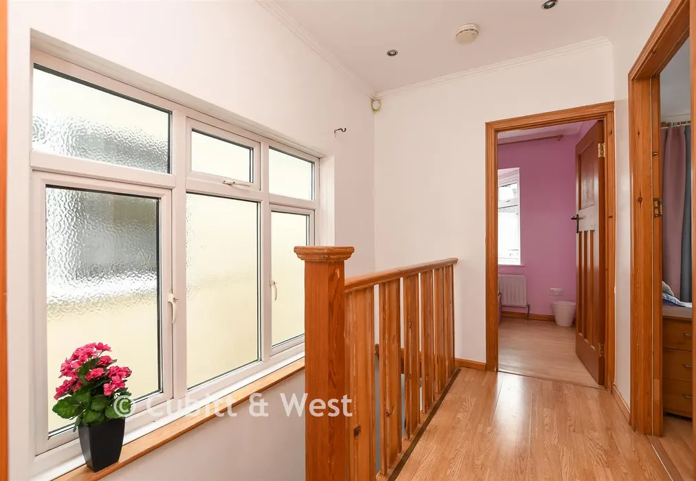 Landing - Prince Albert Square, Redhill, Surrey - Wards of Kent