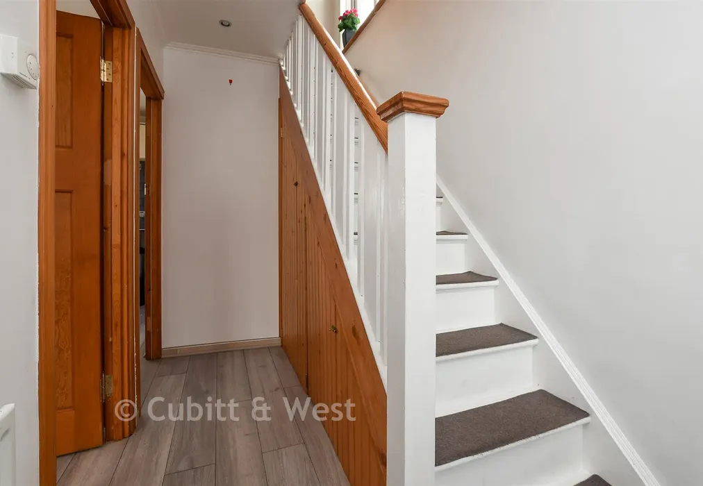 Hallway - Prince Albert Square, Redhill, Surrey - Wards of Kent
