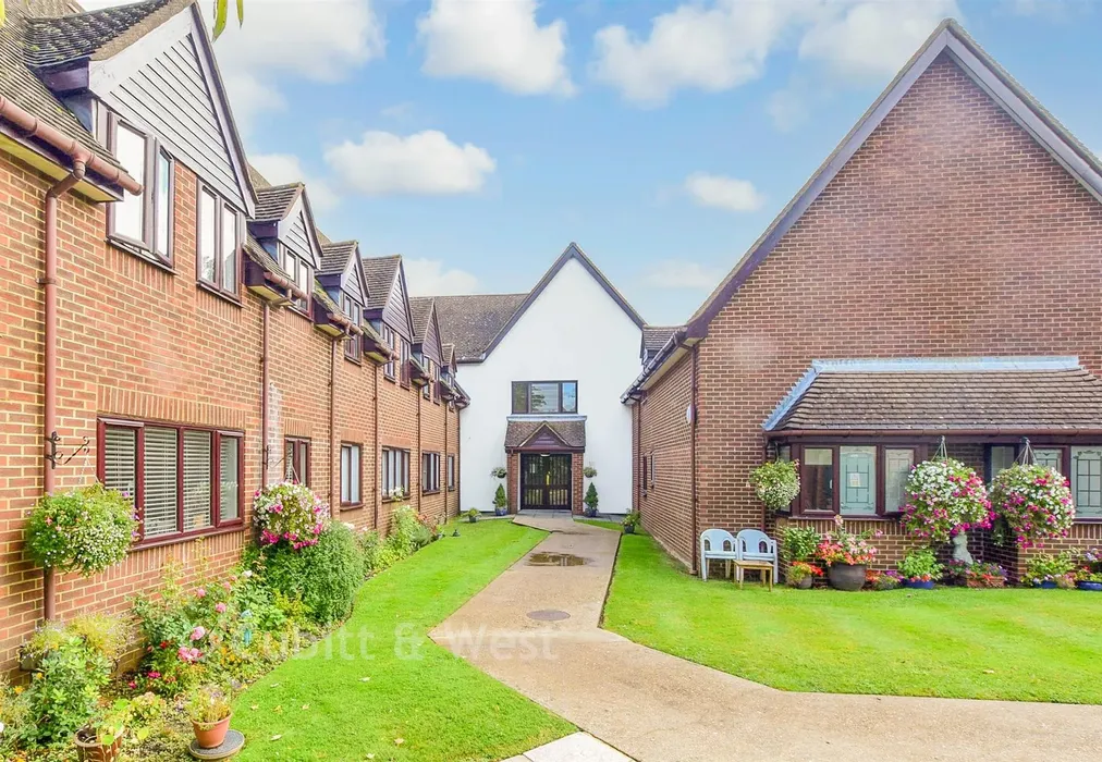 Communal Gardens - Wickham Road, Shirley, Croydon, Surrey - Wards of Kent