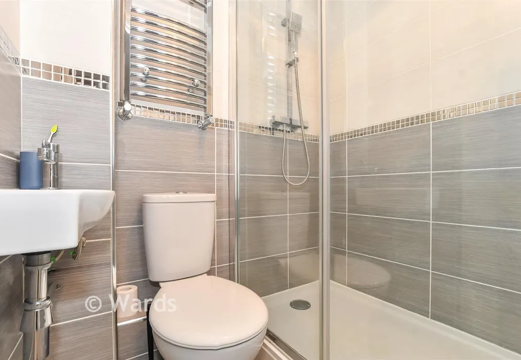 En-Suite Shower Room - Sweet Bay Crescent, Ashford, Kent - Wards of Kent