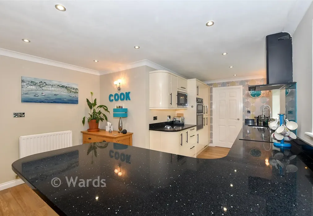 Kitchen/Diner - Sweet Bay Crescent, Ashford, Kent - Wards of Kent