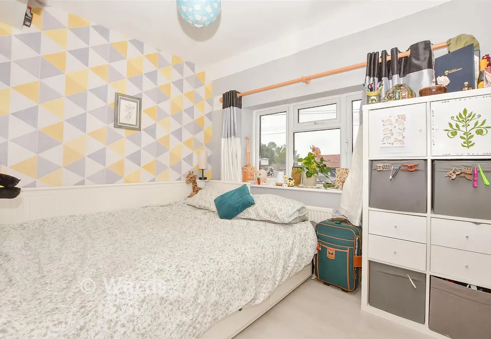 Bedroom 2 - Gibbet Lane, Horsmonden, Tonbridge, Kent - Wards of Kent