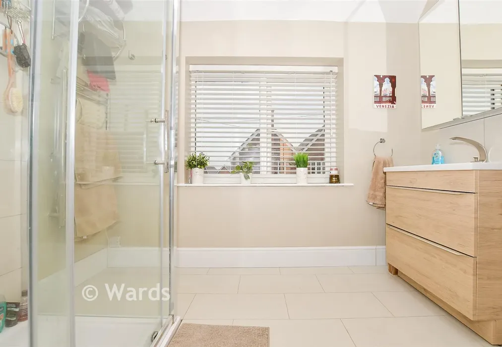 En-Suite Shower Room - Gibbet Lane, Horsmonden, Tonbridge, Kent - Wards of Kent
