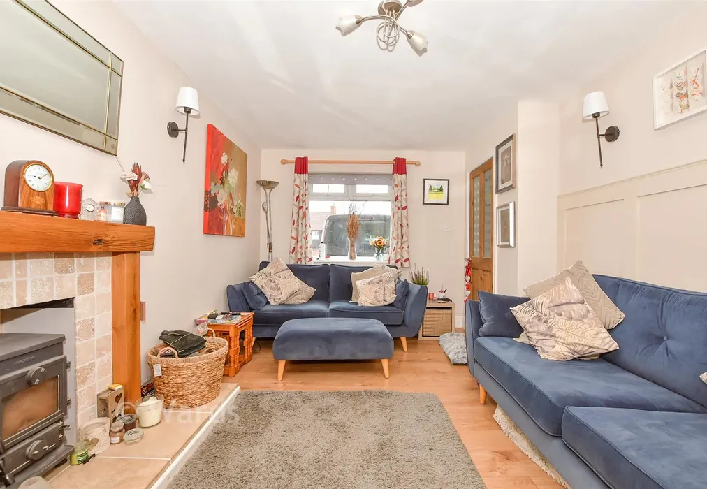 Lounge - Gibbet Lane, Horsmonden, Tonbridge, Kent - Wards of Kent