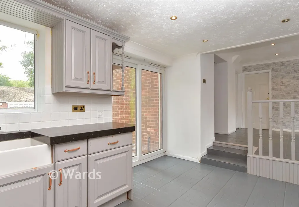 Kitchen - Olivine Close, Walderslade Woods, Chatham, Kent - Wards of Kent