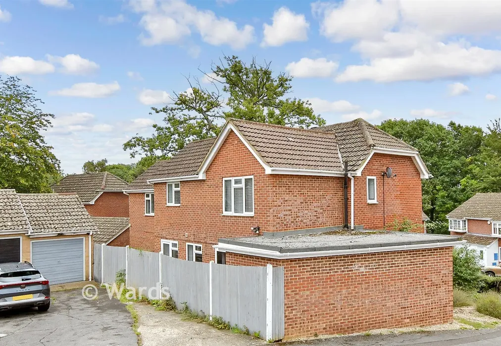 Rear Elevation - Olivine Close, Walderslade Woods, Chatham, Kent - Wards of Kent