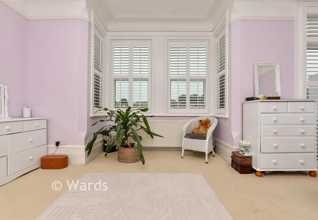 Bedroom 1 - West Cliff Road, Broadstairs, Kent - Wards of Kent